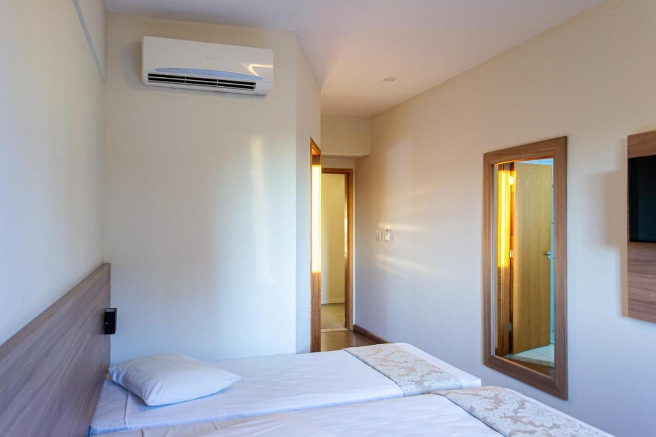 Hotel Malibu Inn กังปินาส ภายนอก รูปภาพ