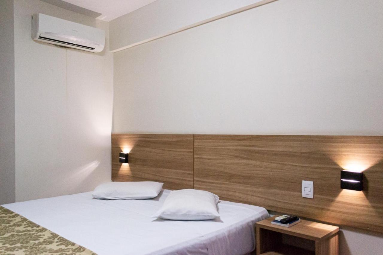 Hotel Malibu Inn กังปินาส ภายนอก รูปภาพ