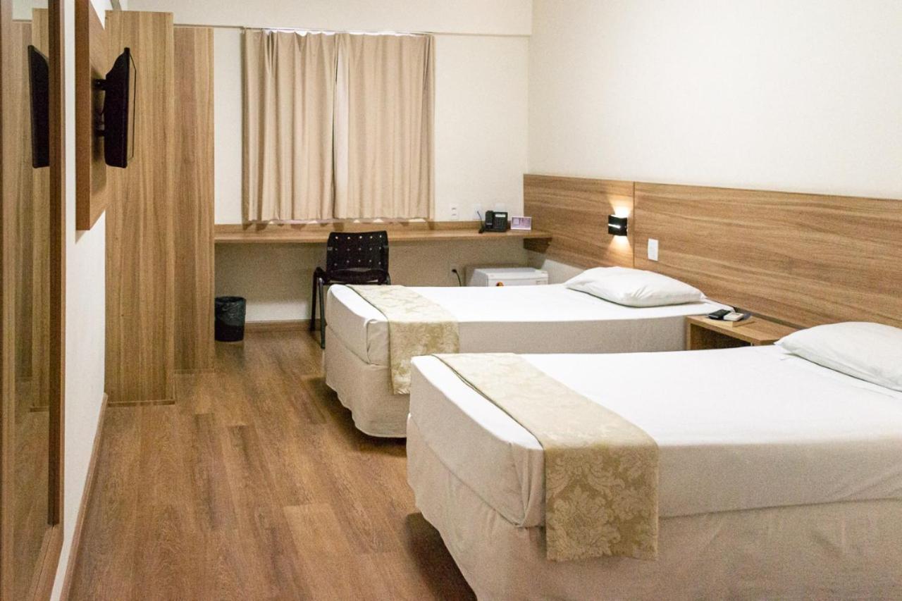 Hotel Malibu Inn กังปินาส ภายนอก รูปภาพ