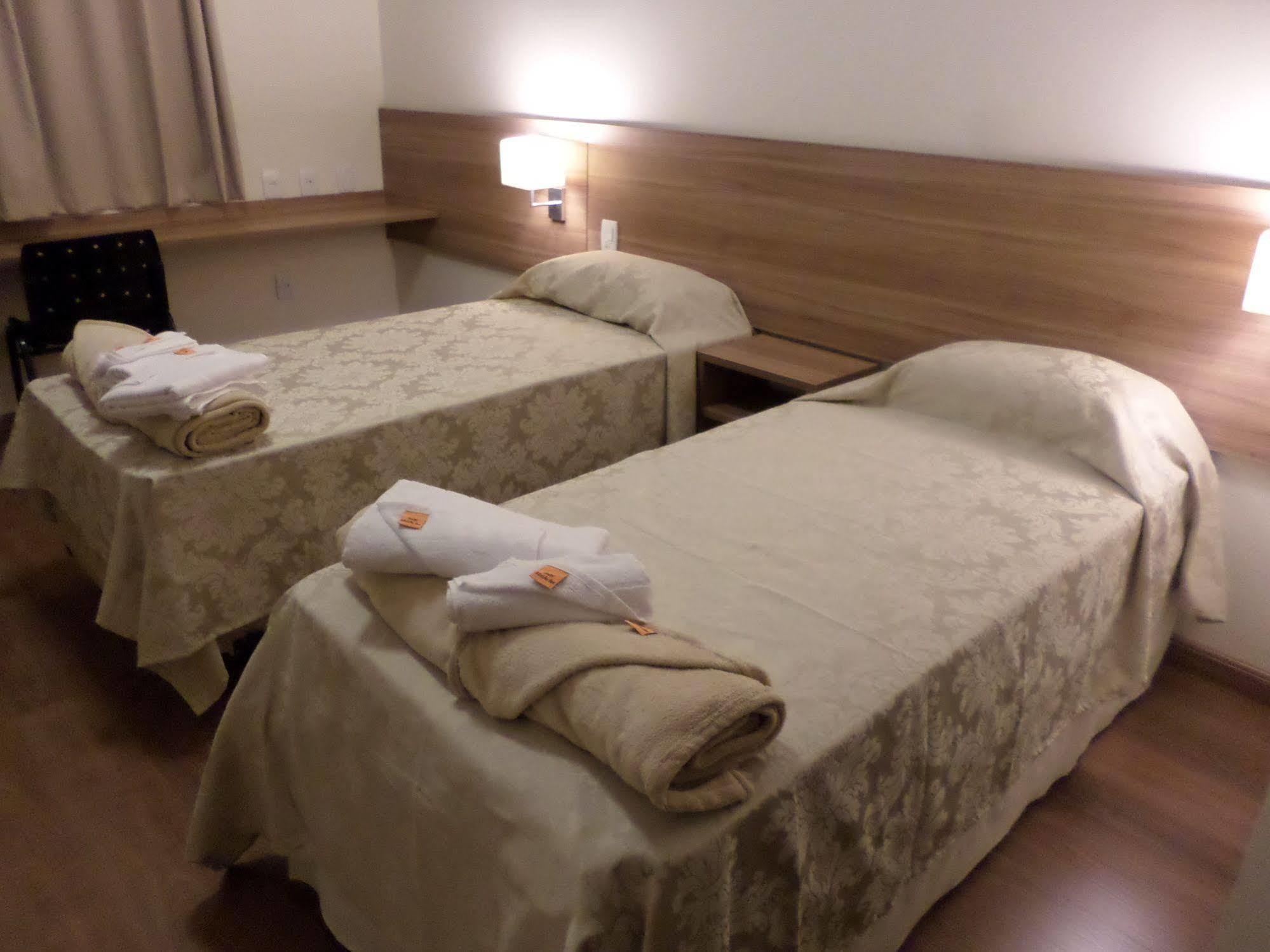 Hotel Malibu Inn กังปินาส ภายนอก รูปภาพ